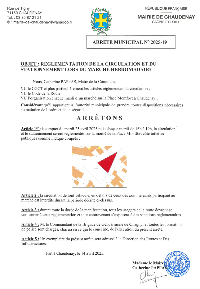 Circulation et stationnement interdits Place Montfort